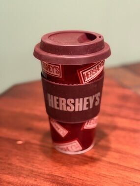 Hershey's Chocolate Ceramic Travel Tumbler with Rubber Lid and Hand Gripper